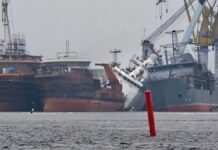 Ουκρανικά drones πλήττουν ρωσικό παγοθραυστικό μέσα στο ναυπηγείο