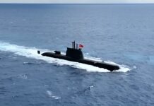 Τουρκικό υποβρύχιο Type 214TN εμφανίστηκε με κάψουλα άφεσης δυτών